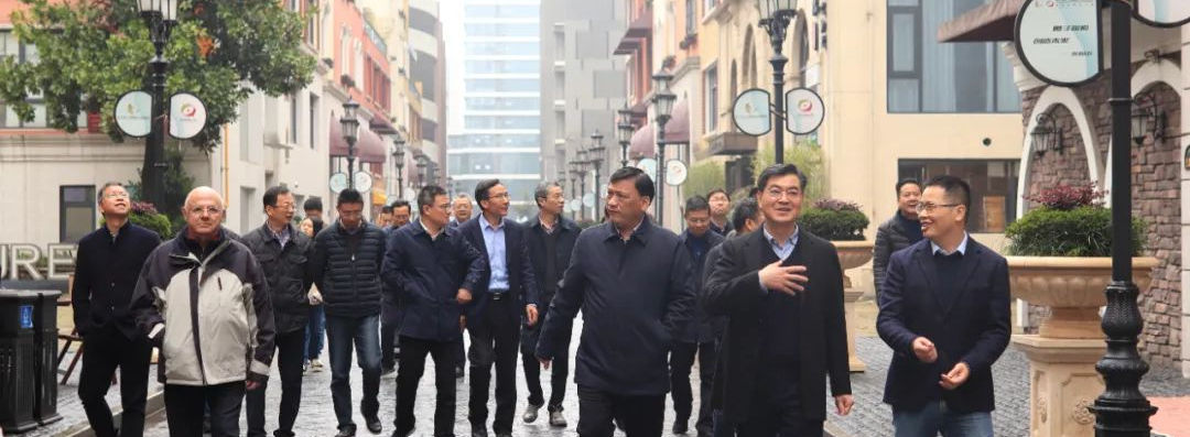 【双语-Bilingual】区人大常委会主任朱晓董一行莅临浙江（绍兴）外国高端人才创新集聚区考察调研